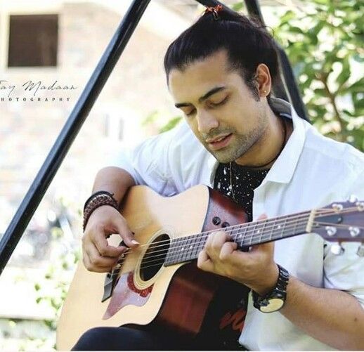 Jubin Nautiyal Boond Boond Mein